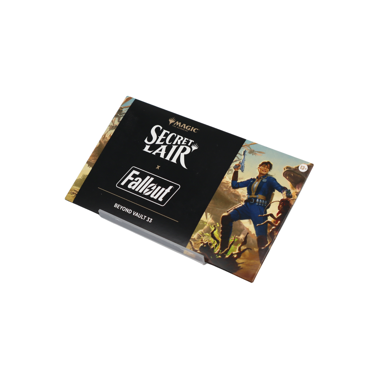 Schuine productfoto van Magic: The Gathering Secret Lair x Fallout Beyond Vault 33